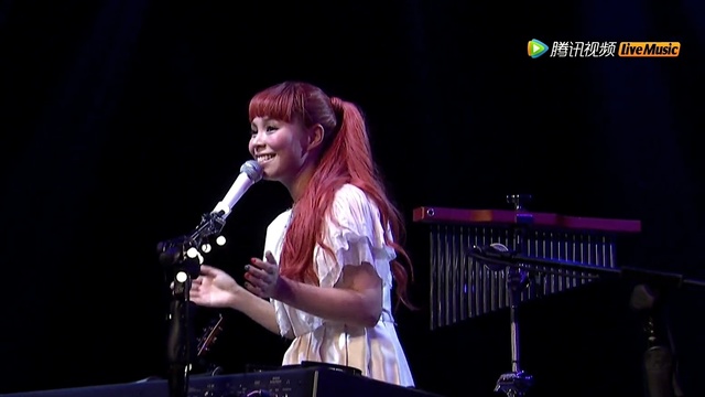 许哲珮 - 一个人浪漫 (《圆舞曲》不插电Live巡演北京站)