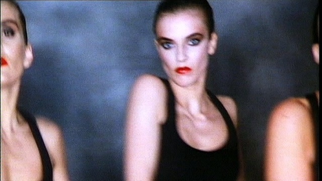 Robert Palmer - Simply Irresistible