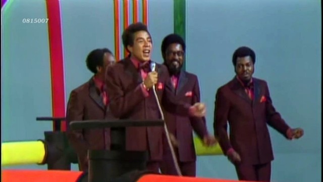 Smokey Robinson - Tears Of A Clown (Live) (-1970)
