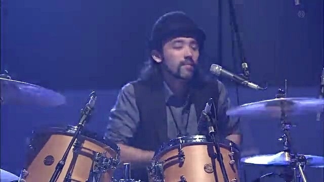 NICO Touches the Walls - バイシクル（Music Fair 11/12/10 live） (Live)