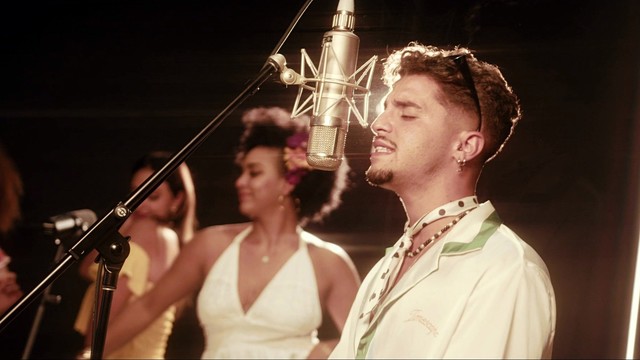 De Santana - Mientes pero me Gusta