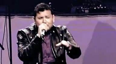Roberto Tapia - Comandos Del Yupo (En Vivo Nokia Theater Los Angeles 2010)