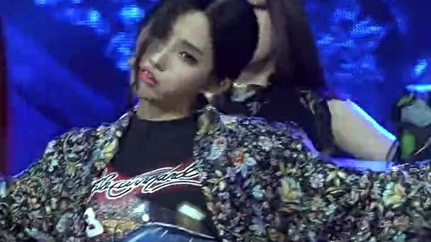 i-dle - 한 (一) (Live At M COUNTDOWN 18/08/30)