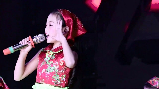 星韵童星 - 橘子红了 (星韵新年演唱会)