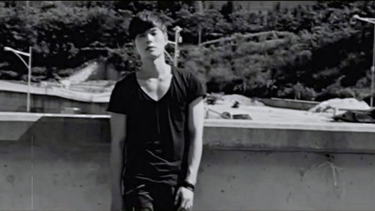 우피 - 不适合我的情歌 Boy Ver.