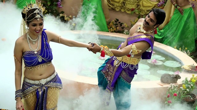 Santhosh Dhayanidhi - Azhaga Aanazhaga (歌词版)