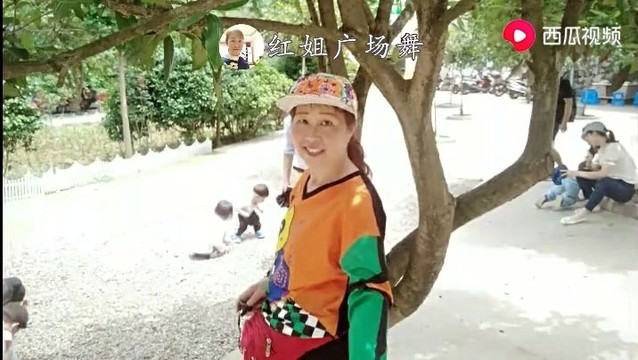 广场舞 - 减肥又好玩的适合零基础人群的《强力减肥操》瘦的你不要不要的 (广场舞)