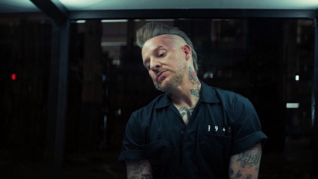 Daughtry - Heavy Is The Crown