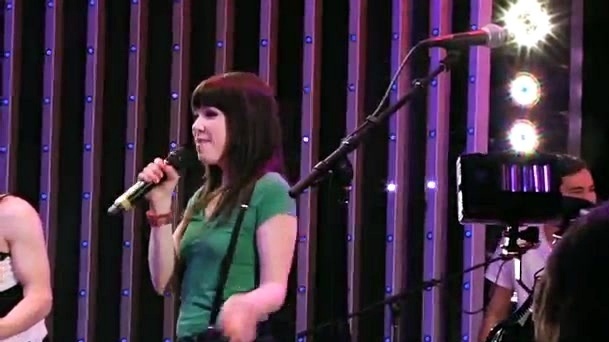 Carly Rae Jepsen - Call Me Maybe (Live at Universal City Walk)