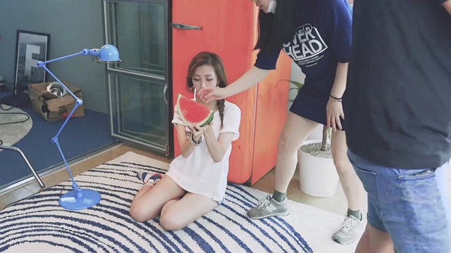 高娜英 - 버킷리스트 (Bucket List) (花絮版)