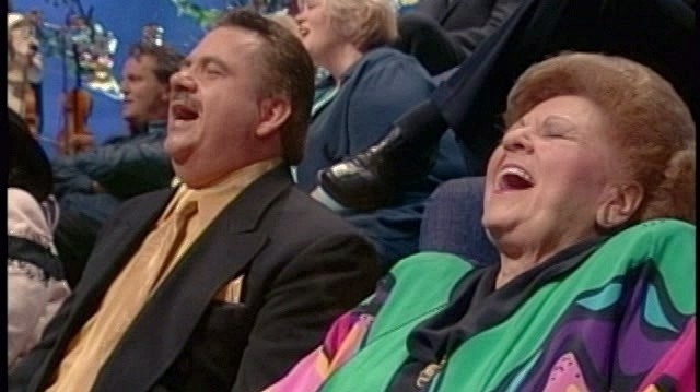 Bill & Gloria Gaither - That Glad Reunion Day (Live)