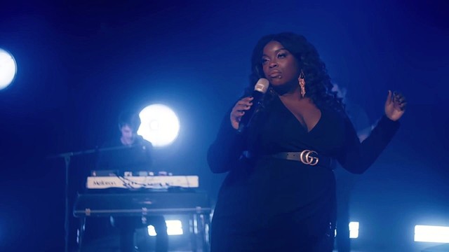 Yola - Dancing Away in Tears (Live On The Tonight Show Starring Jimmy Fallon 2022)