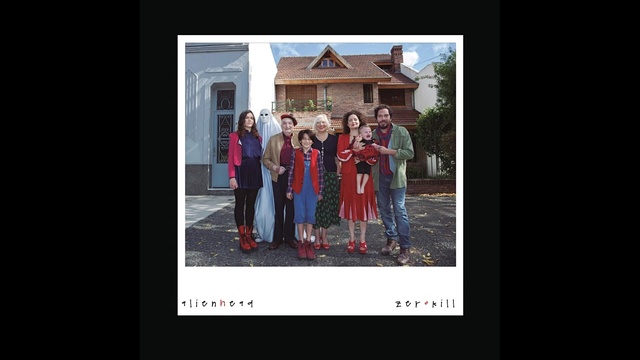 Zero Kill - Saltando Desde el Fondo del Mar