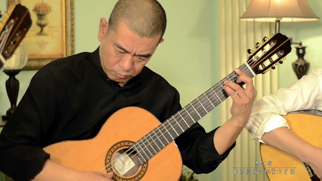 北京爱乐吉他室内乐团 - 夜晚的马拉加 (Live)