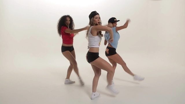 Elias Diaz - Step 3 - Suky Pump (SloMo Spanish)