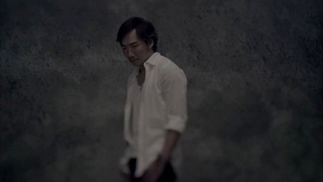 石头 - 真实故事改编 (版本1) (《极光之爱》电影主题曲 )