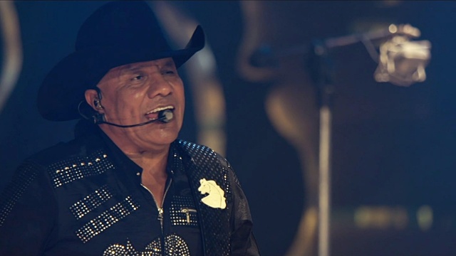 Bronco - Libros Tontos ( Primera Fila ) (En Vivo) (Live)