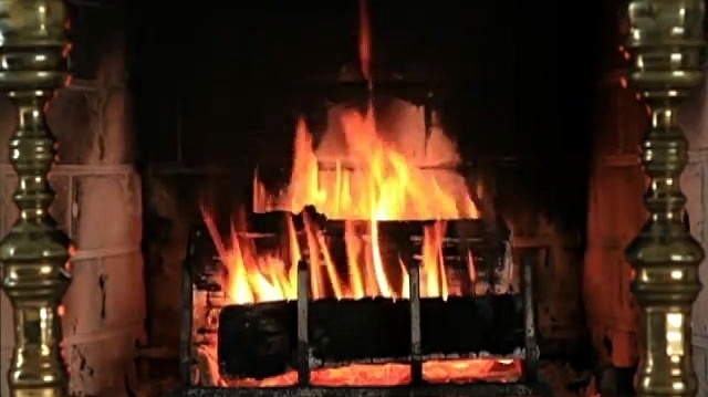 Jackie Evancho - It Came Upon a Midnight Clear (Yule Log Video)