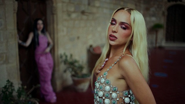 Nicki Nicole - Enamórate (Official Video)