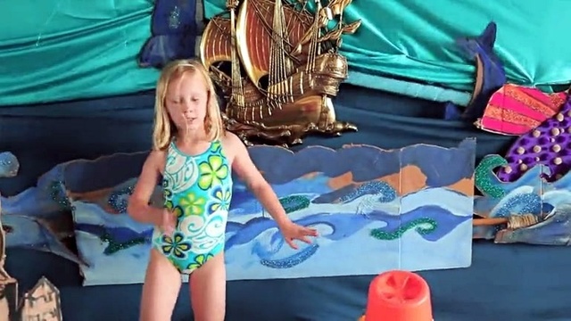 Tim Halperin - She Runs