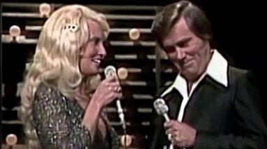 Tammy Wynette - Near You (Live)