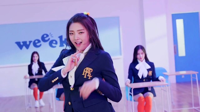 Weeekly - Tag Me (@Me) (Performance ver.)