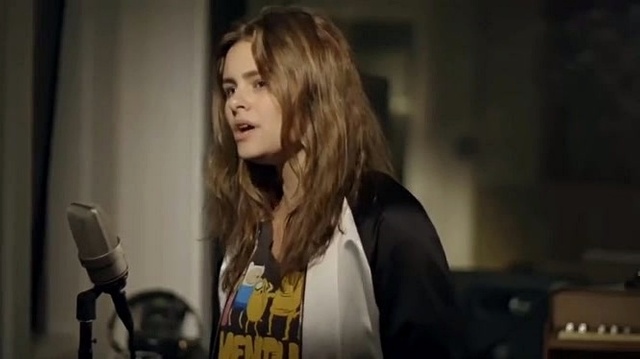 Jacquie Lee - Pretty Hurts (Live)