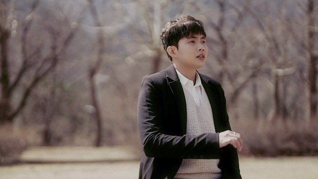 Andiez - Ai Đang Ở Trong Gương