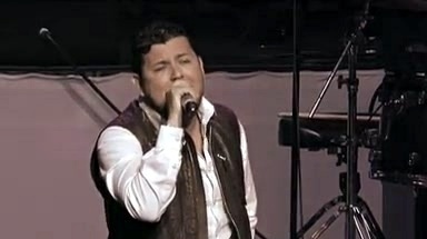 Roberto Tapia - Por Verte Feliz (En Vivo Nokia Theater Los Angeles 2010)