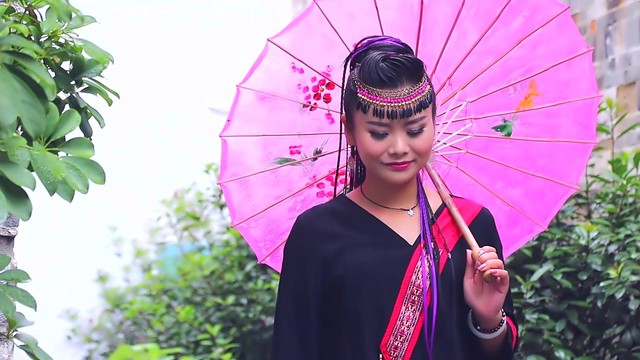 余英平 - 小城烟雨