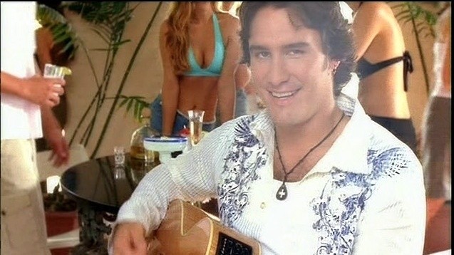 Joe Nichols - Tequila Makes Her Clothes Fall Off