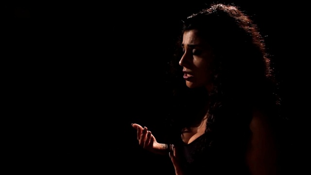 Deztini Farinas - Face The Pain - Performance Video (2016)