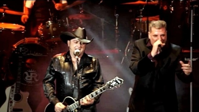 Los Rebeldes - Esto No es Hawai (En Directo)