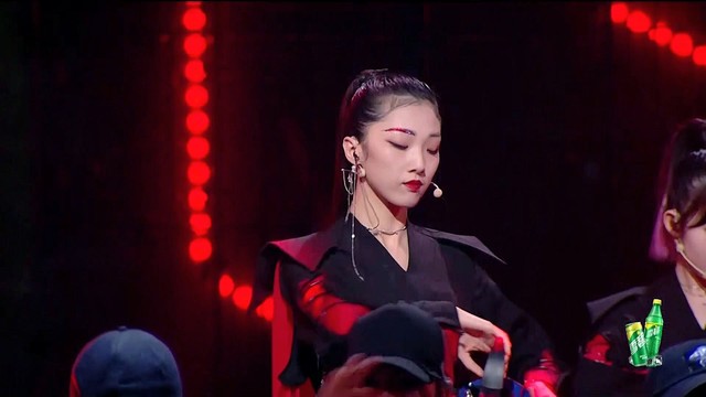 火箭少女101 - 达拉崩吧 (炙热的我们 第8期)