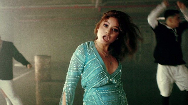 Karol Sevilla - Tus Besos