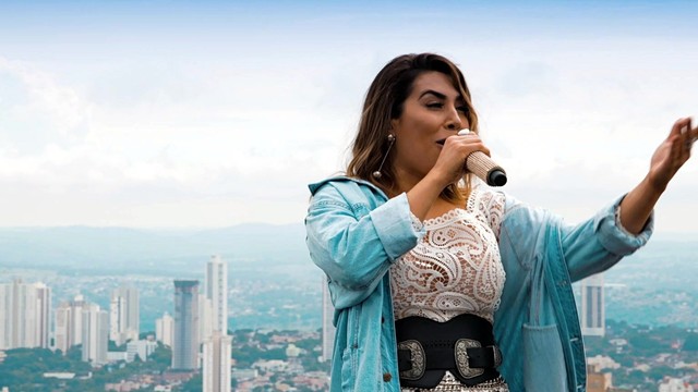 Naiara Azevedo - Bêbado Gera Emprego