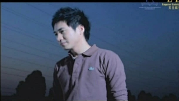 海鸣威 - 我的回忆不是我的 (KTV版)