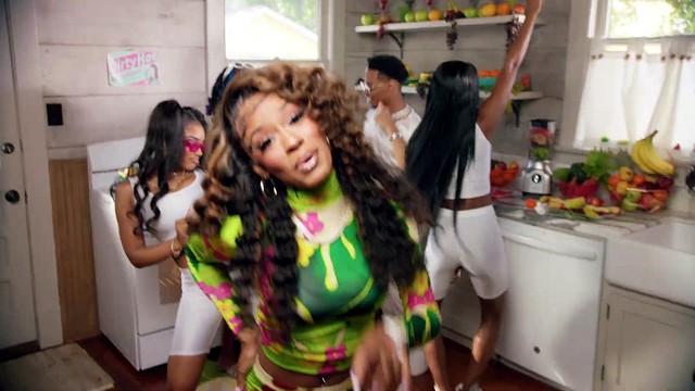 Monaleo - We Not Humping