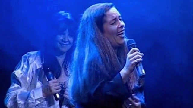 Marilina Ross - Casi Sin Querer (Official Video|En Vivo Teatro Avenida)