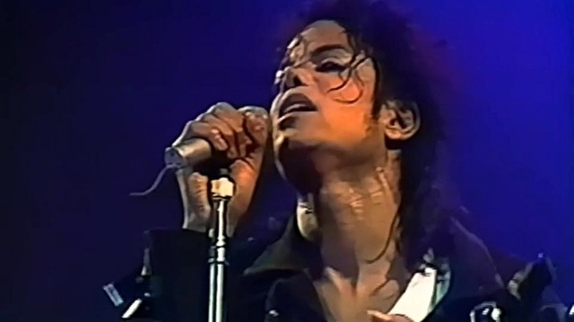 Michael Jackson - Man In The Mirror (Live At 1988 Bad Would Tour In London)