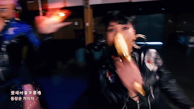 CL - HELLO B**CHES