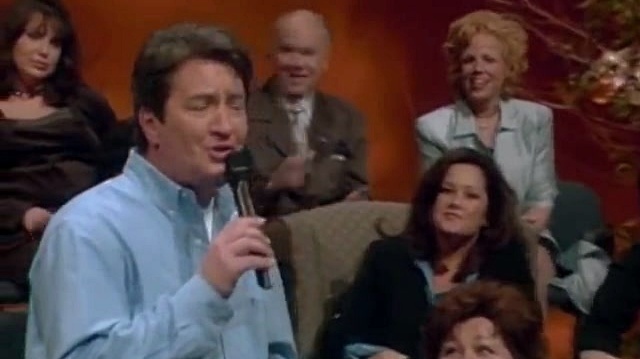 Bill & Gloria Gaither - One More River (Live)