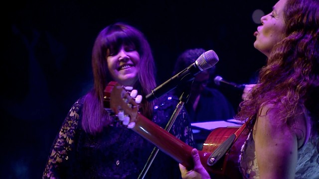 Sandra Mihanovich - Quereme Tengo Frío / Vos Yo uno Más uno (En Vivo) (Live)