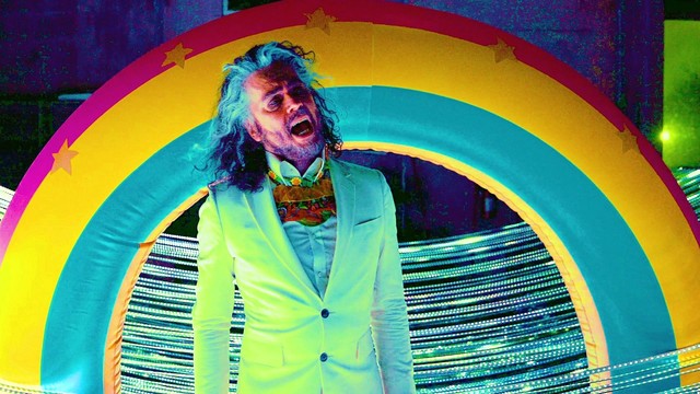 The Flaming Lips - Giant Baby (feat. Mick Jones)