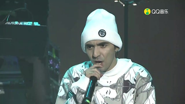 DK - 水滴石穿 (乐人+Live 2018那吾克热N·征途·W MUSAPE演唱会)