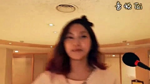 朴奎利 - The Show Live Chat Video Gyuri & Seungyeon 13/11/28 (Live)