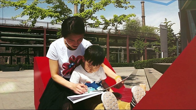 李佳训 - 爸爸妈妈