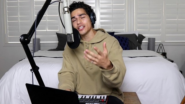 Alex Aiono - ROCKSTAR + rockstar + Toosie Slide (翻唱版)