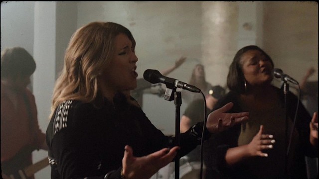 Cross Point Music - Heaven Is On The Way