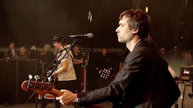 The Libertines - Don't Look Back into the Sun (Live at GLASTONBURY 2015)